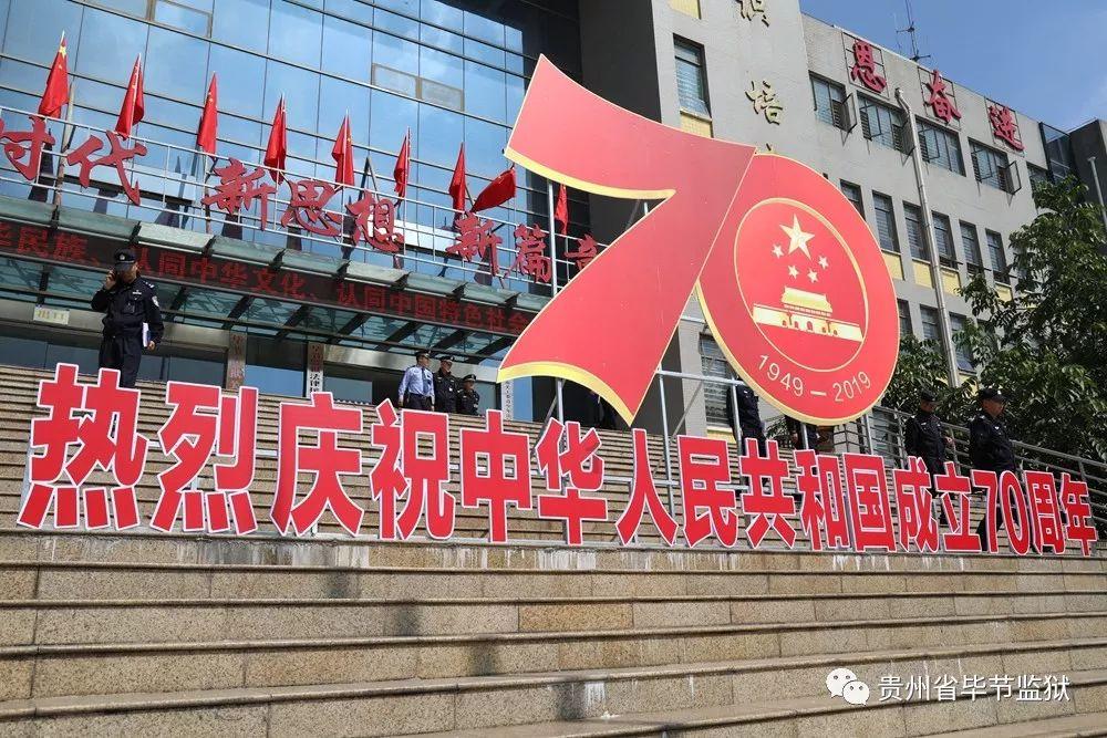 一线楼市调整“风向标”:广州放开120平方米以上住宅限购 商服物业可转个人
